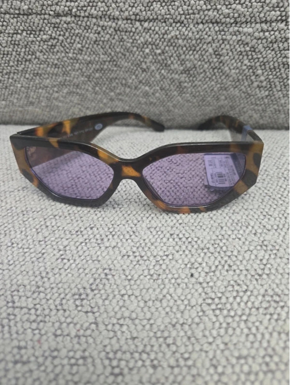 Brand new adult sunglasses from target item. 1250 bin 23